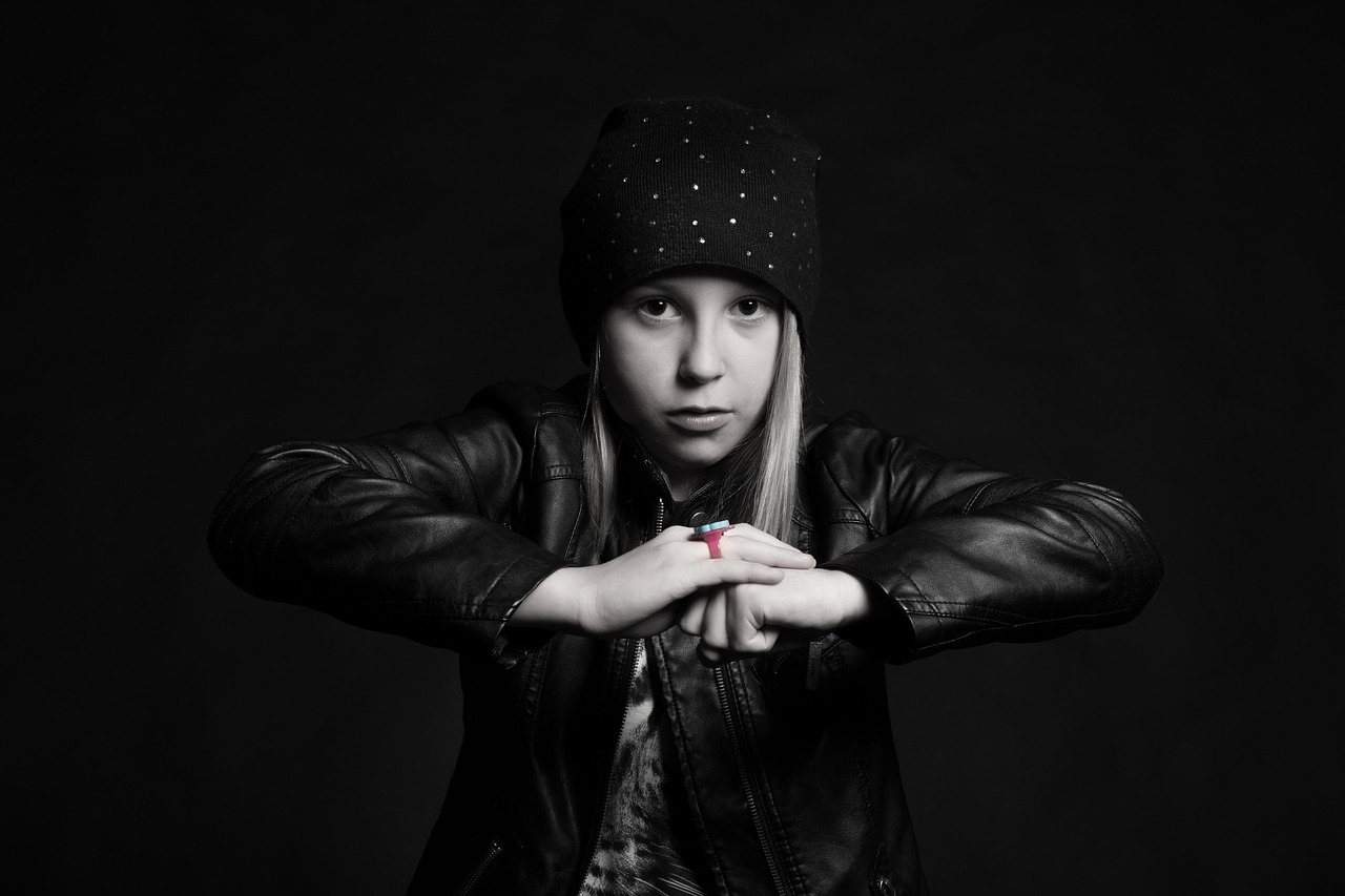 王菲最新短发造型,时尚颠覆,魅力升级新风尚